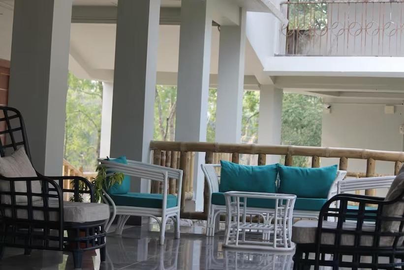 Hatikhuli Hotel Shoolin Wood מראה חיצוני תמונה